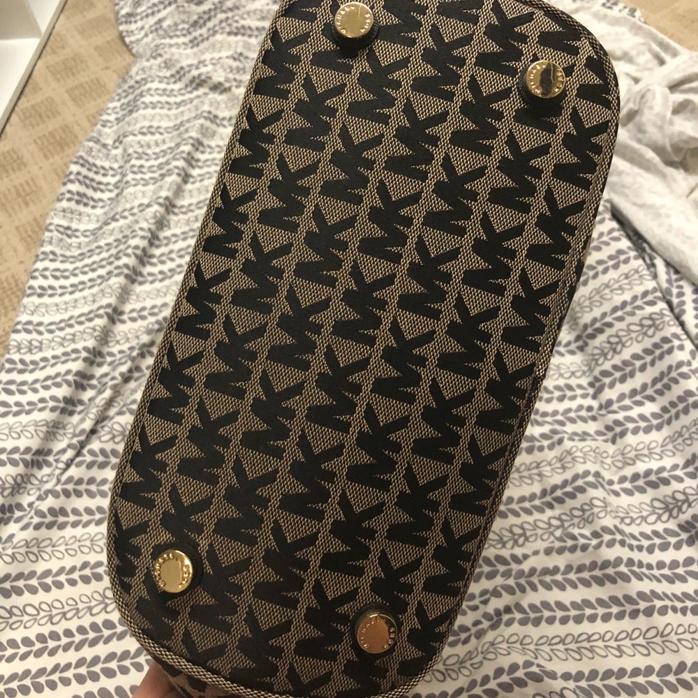 Purse - Picture 7 of 8